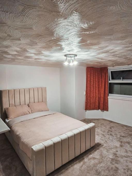 Spacious House In 伊普斯威奇 外观 照片
